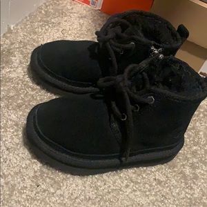 Toddler black Ugg’s size 9C